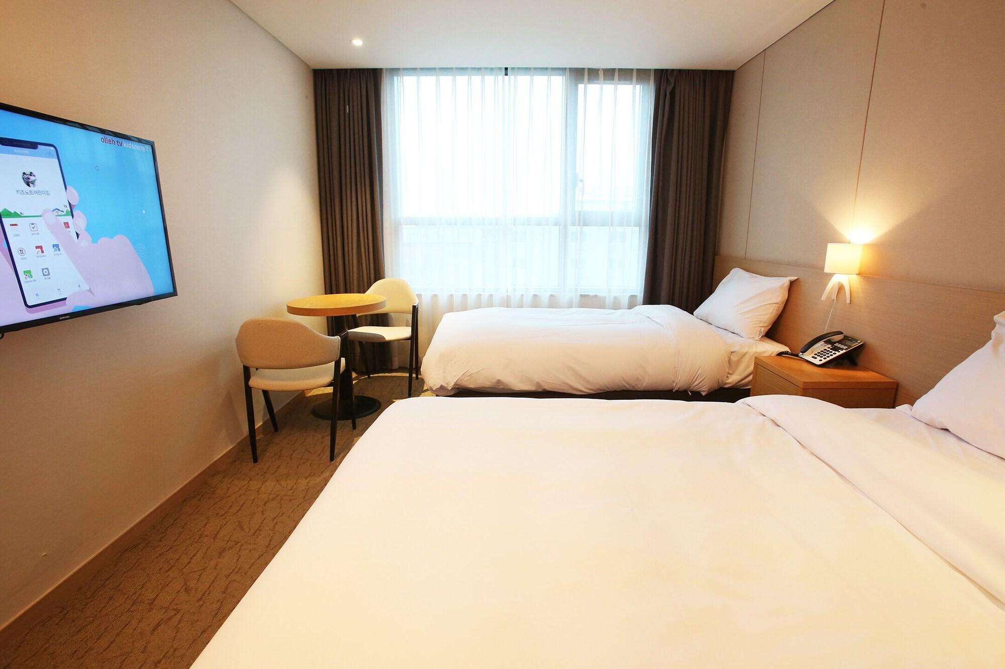 Hotel Winstory Seogwipo Exterior photo